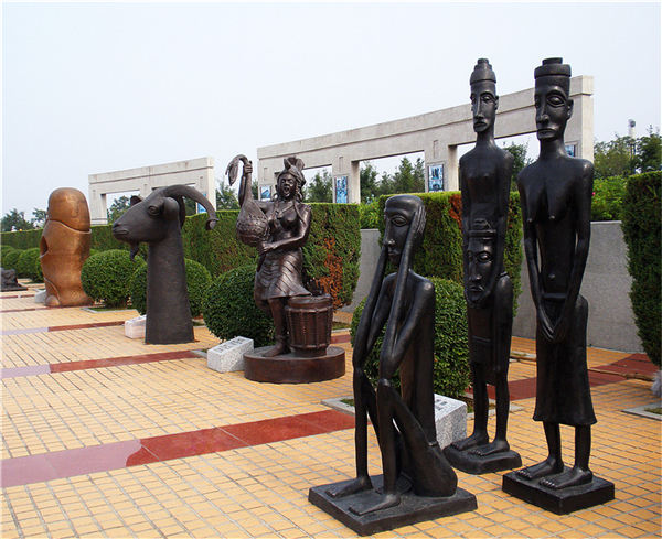 步行街雕塑圖片