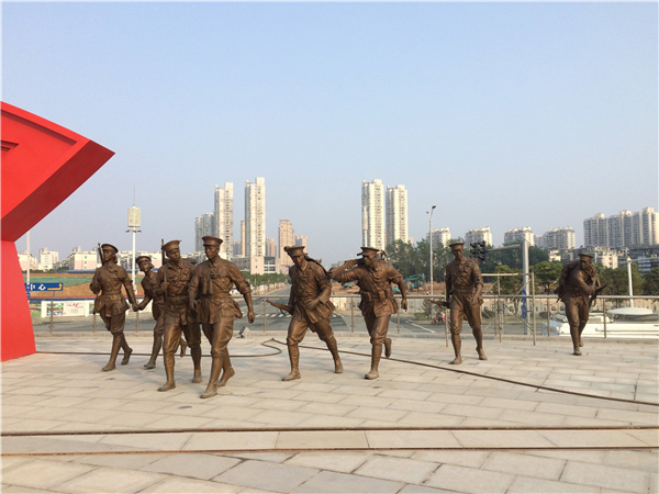 紅軍打仗銅雕.jpg 紅軍打仗銅雕.jpg