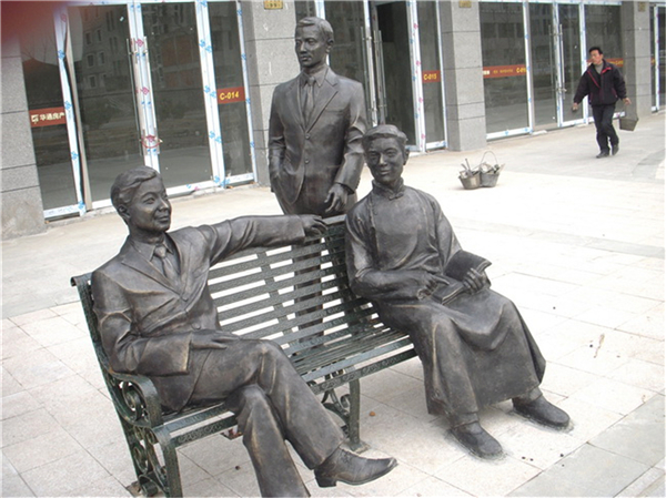 商業街雕塑.jpg 商業街雕塑.jpg