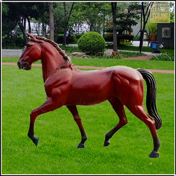 戶外金黃色銅馬雕塑.jpg 戶外金黃色銅馬雕塑.jpg